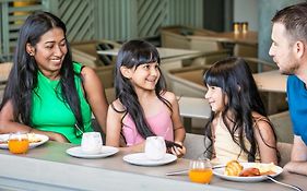 Holiday Inn & Suites Sunshine Coast, An Ihg Hotel